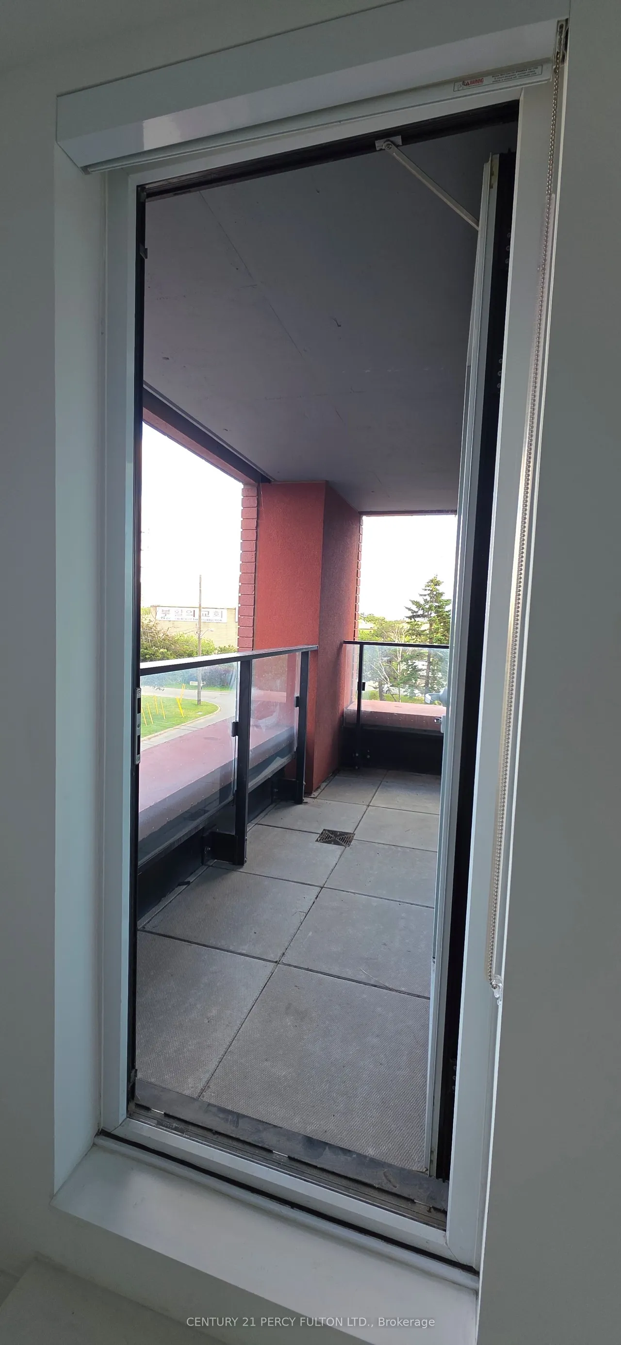 8 Tippett Road — photo 17