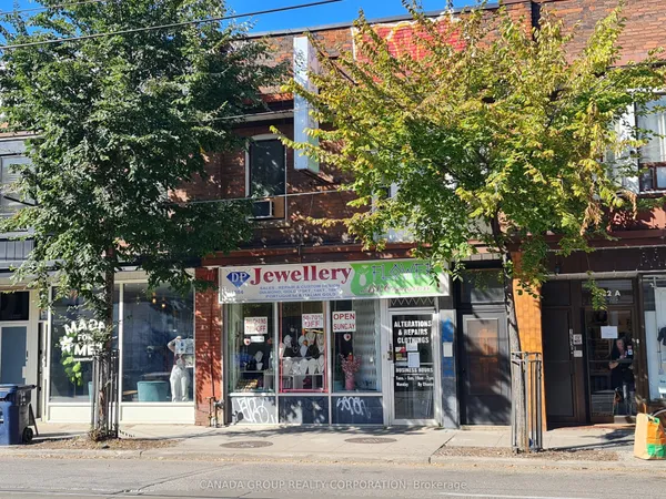 1584 Dundas Street W — photo 2
