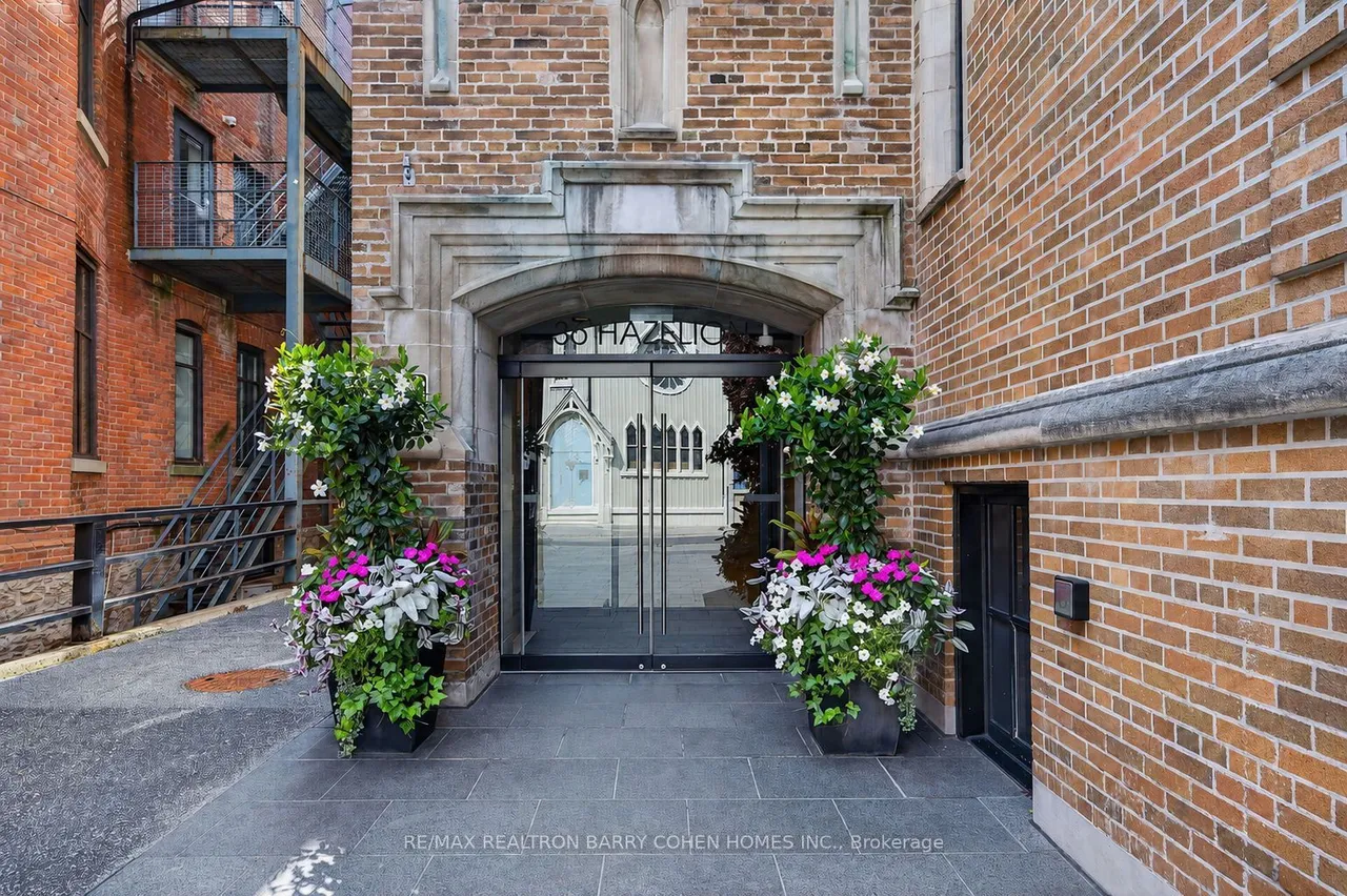 36 Hazelton Avenue — photo 2