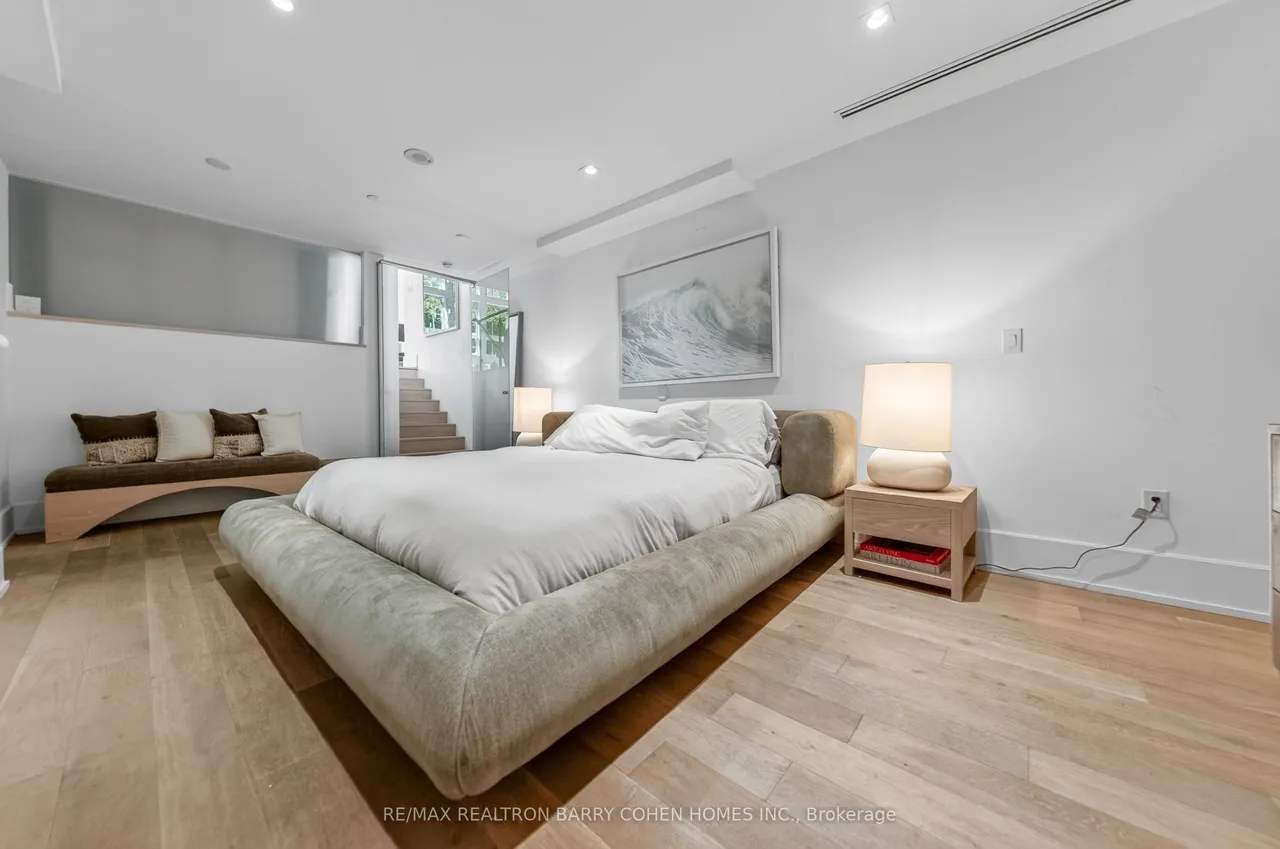 36 Hazelton Avenue — photo 33