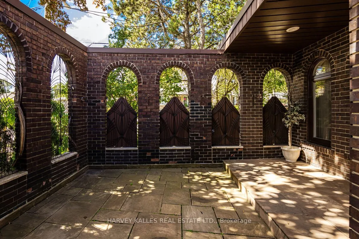 30 Coreydale Court — photo 3