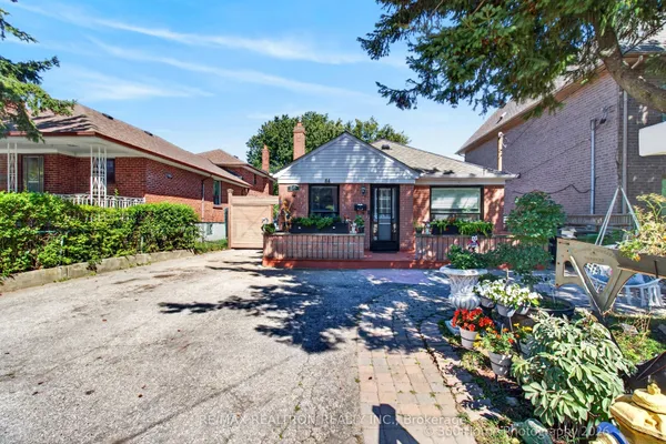 84 Ranee Avenue
