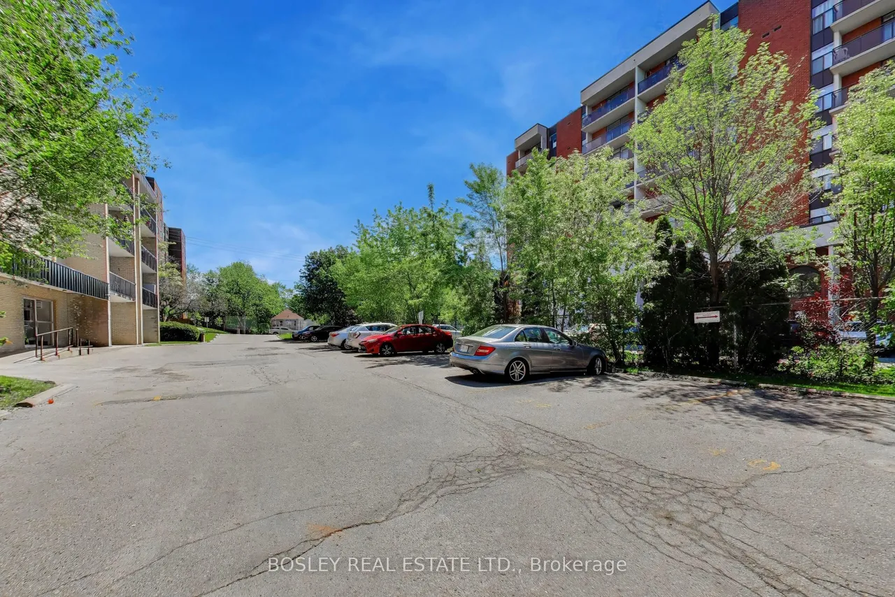 1690 Victoria Park Avenue — photo 21