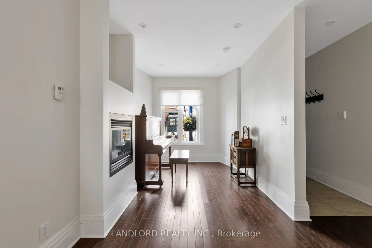 107A Scollard Street — photo 2