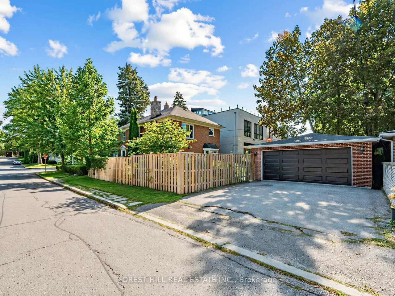 552 St Clements Avenue — photo 39
