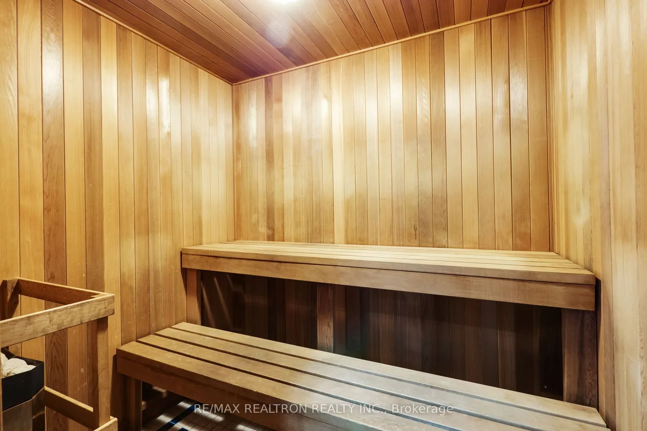 1 Glen Park Avenue — photo 17