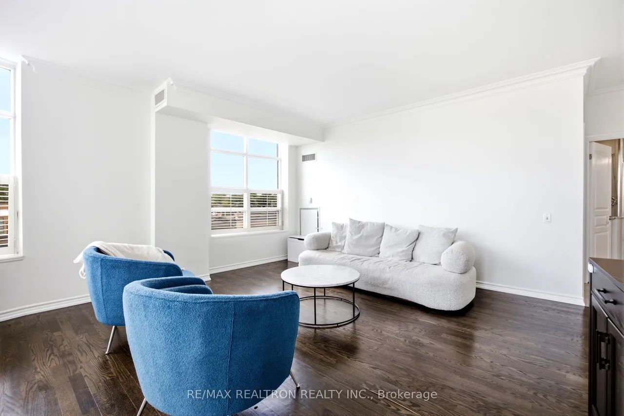 1 Glen Park Avenue — photo 3