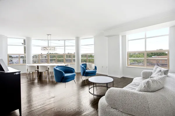 1 Glen Park Avenue — photo 2