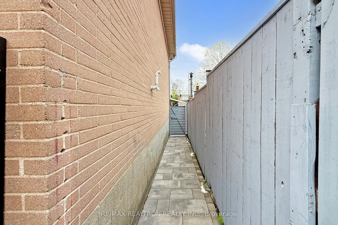 55 Danby Avenue — photo 27