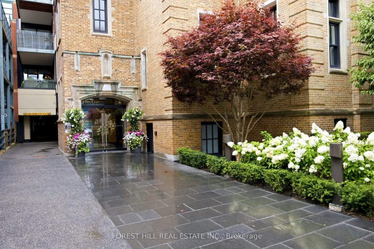 36 Hazelton Avenue — photo 2