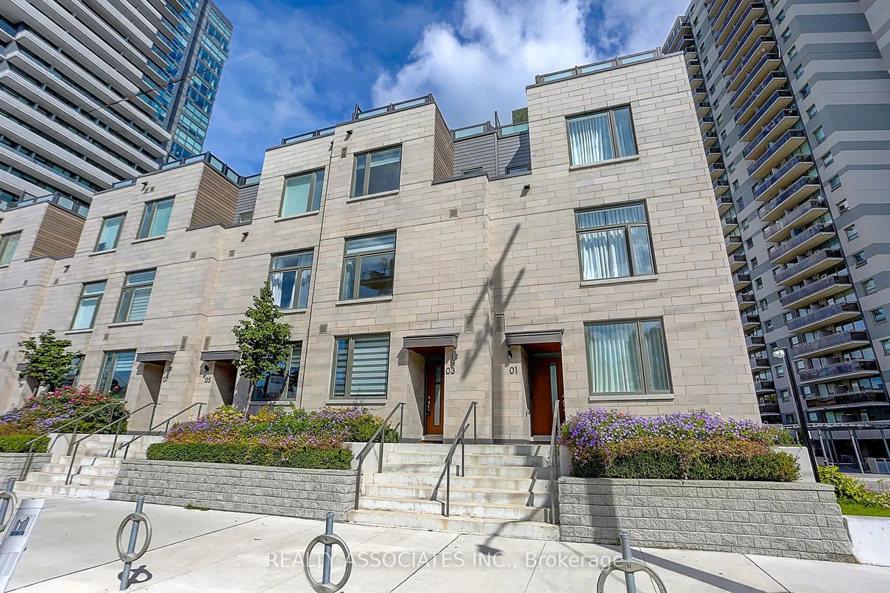 270 Davenport Road — photo 2