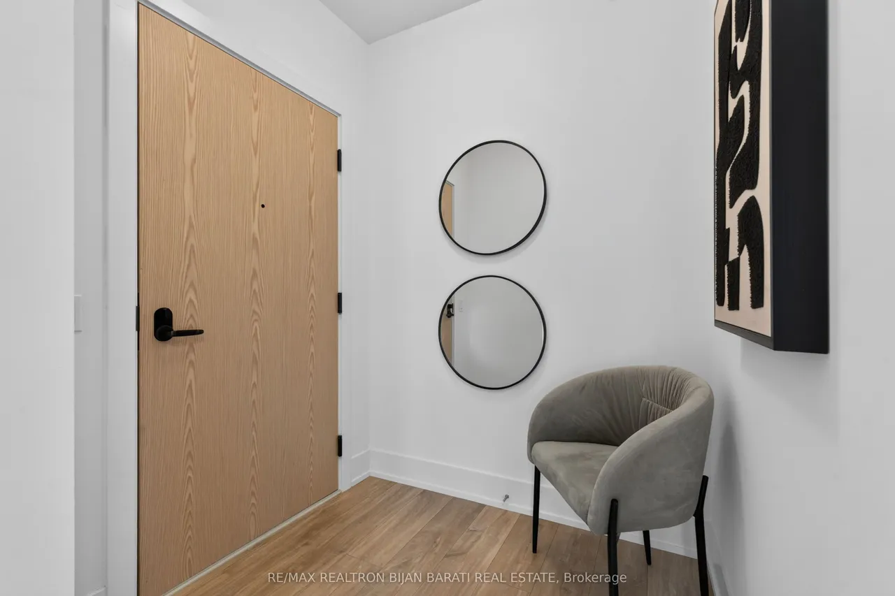 10 INN ON THE PARK Drive — photo 3