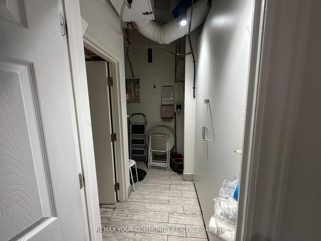 799 College Street — photo 32
