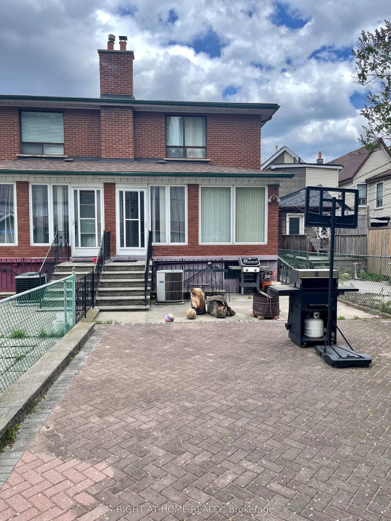 40 Bellevue Avenue — photo 34