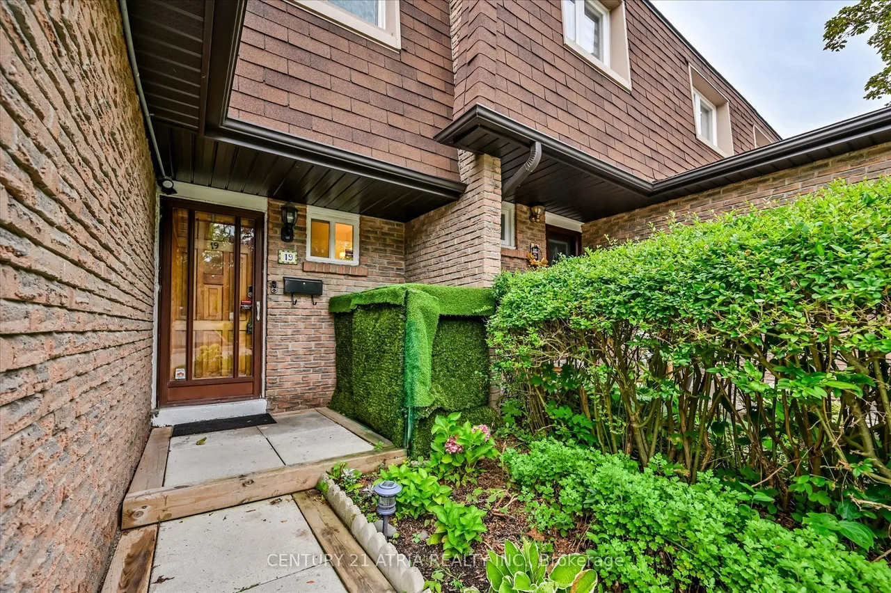 19 Aspenwood Drive — photo 3