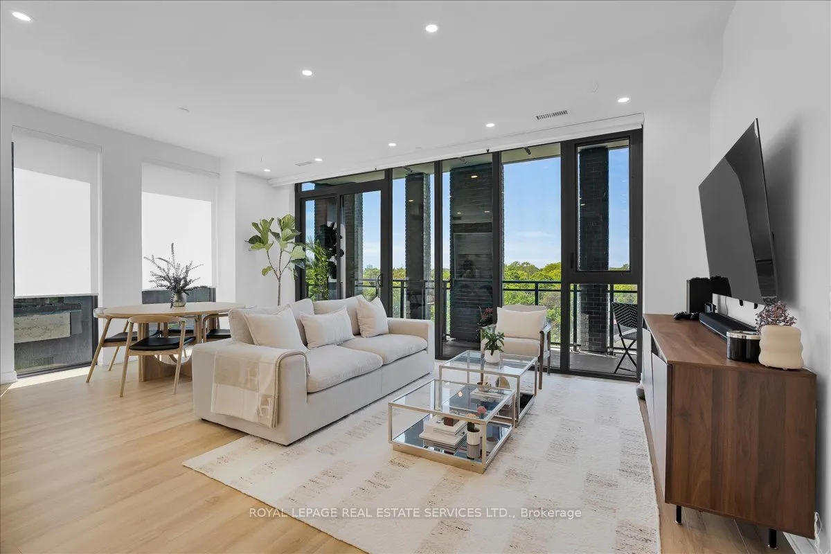 1 Hillsdale Avenue W — photo 3