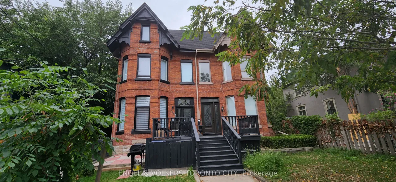 298 Seaton Street — photo 2