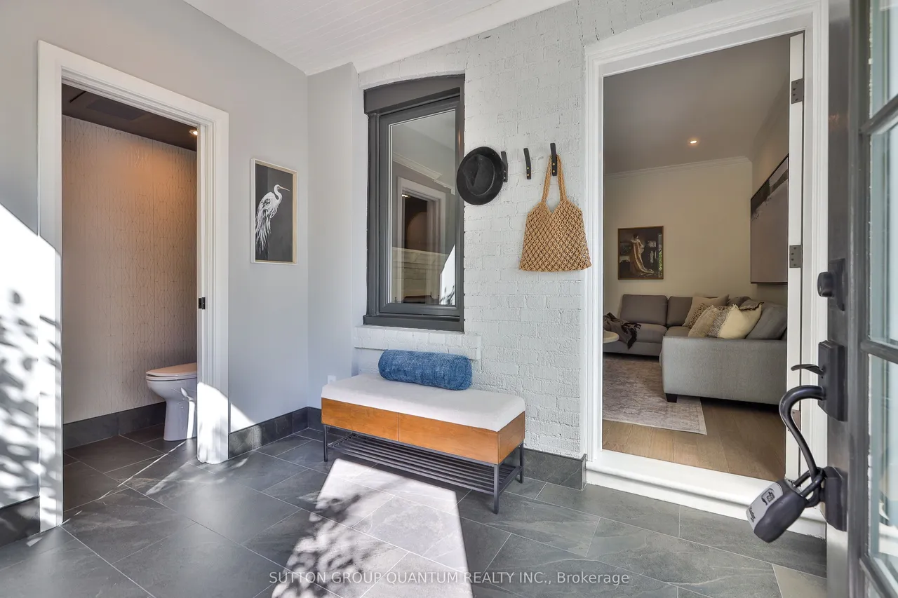110 Castlefield Avenue — photo 3