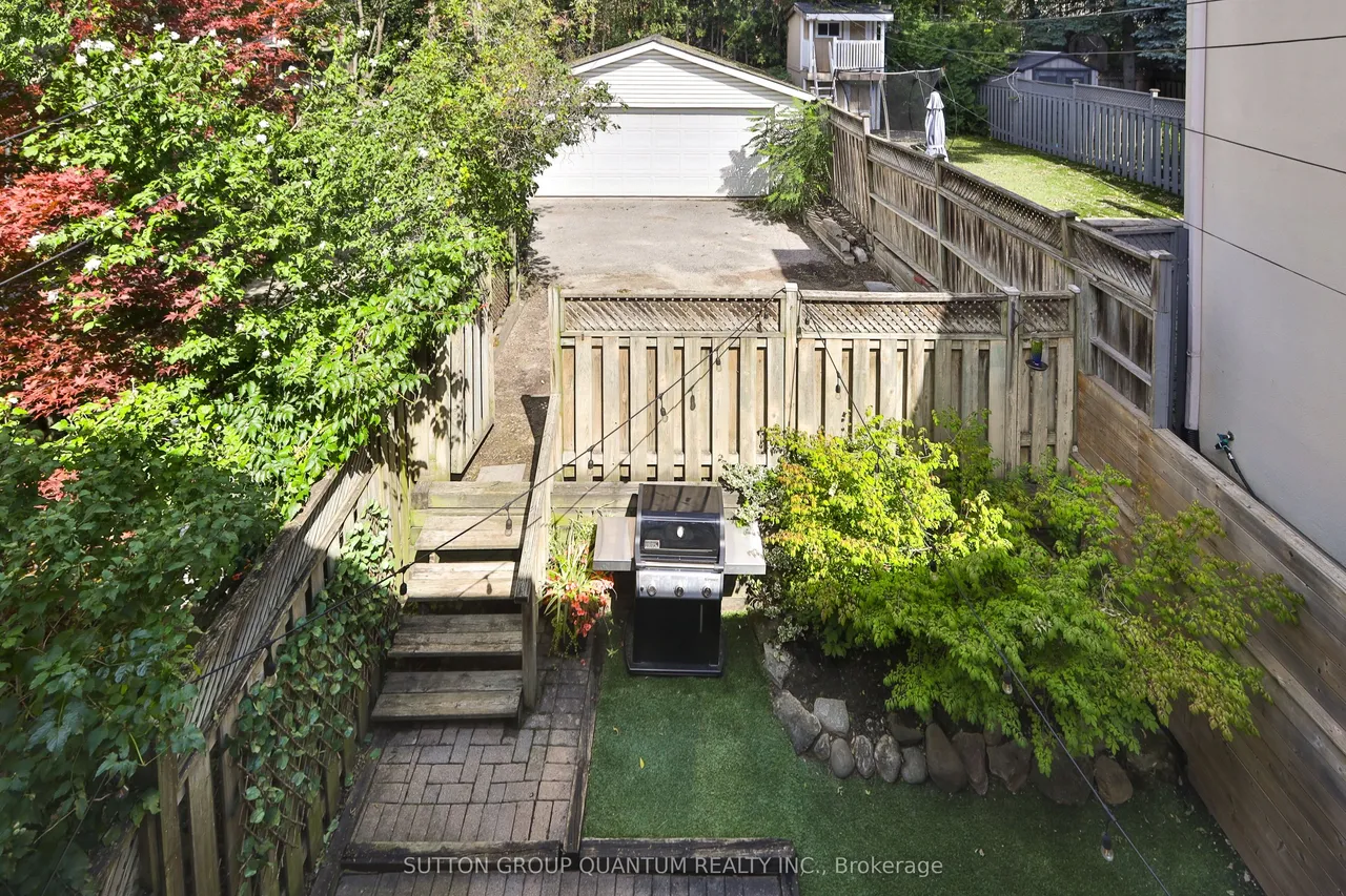 110 Castlefield Avenue — photo 49