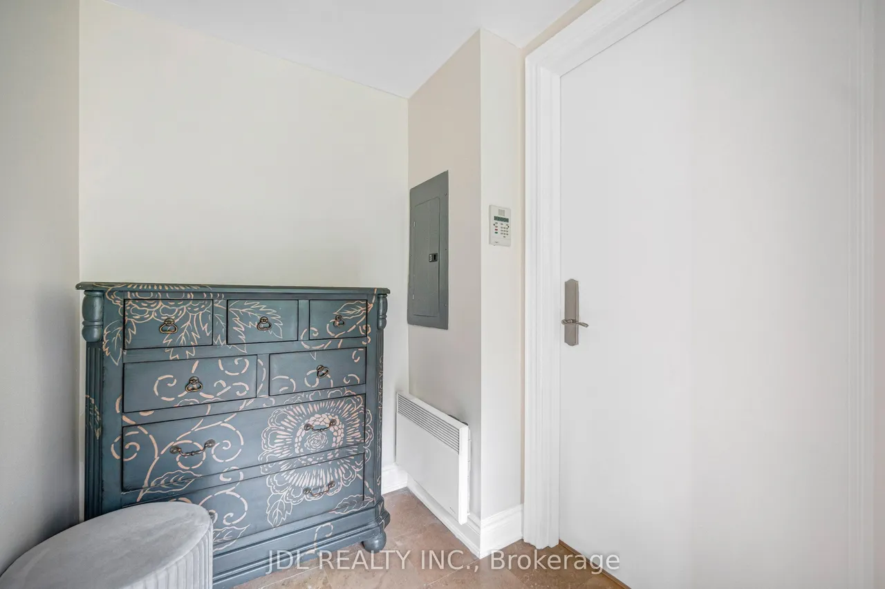 761 Bay Street — photo 2