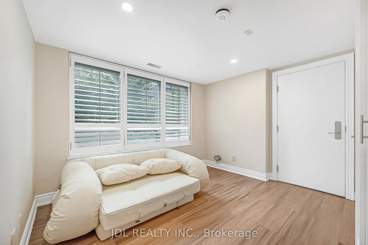 761 Bay Street — photo 3