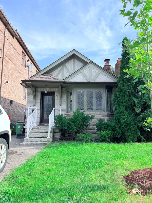 361 Fairlawn Avenue — photo 2