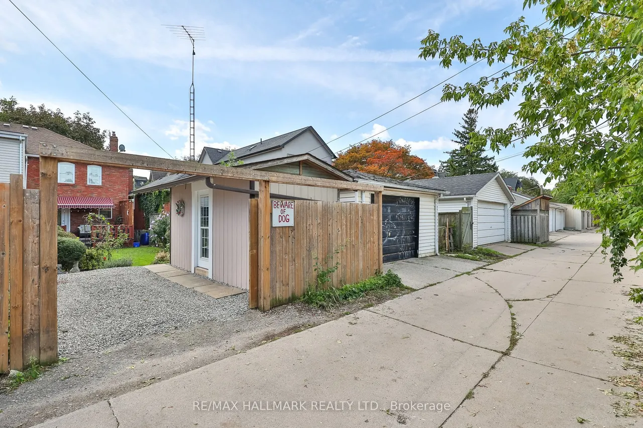 278 Woburn Avenue — photo 39