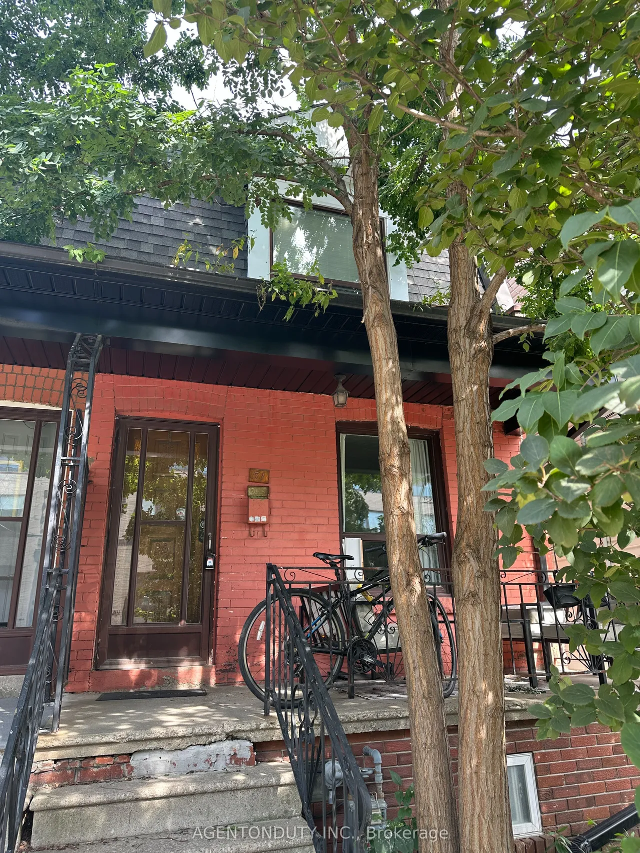 51 Perth Avenue