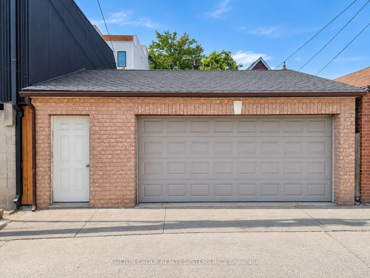 1139 Dovercourt Road — photo 19