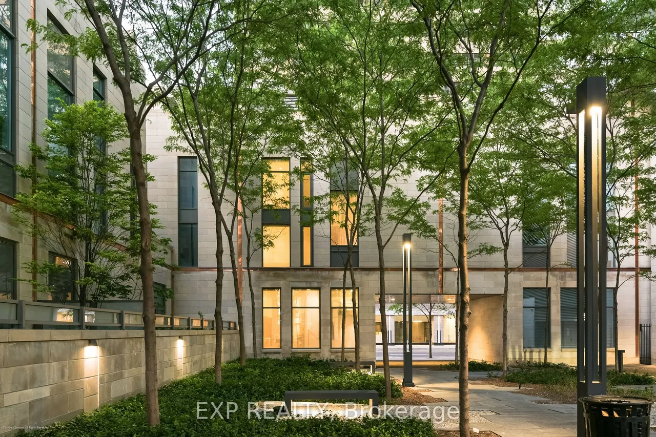1084 Bay Street — photo 3