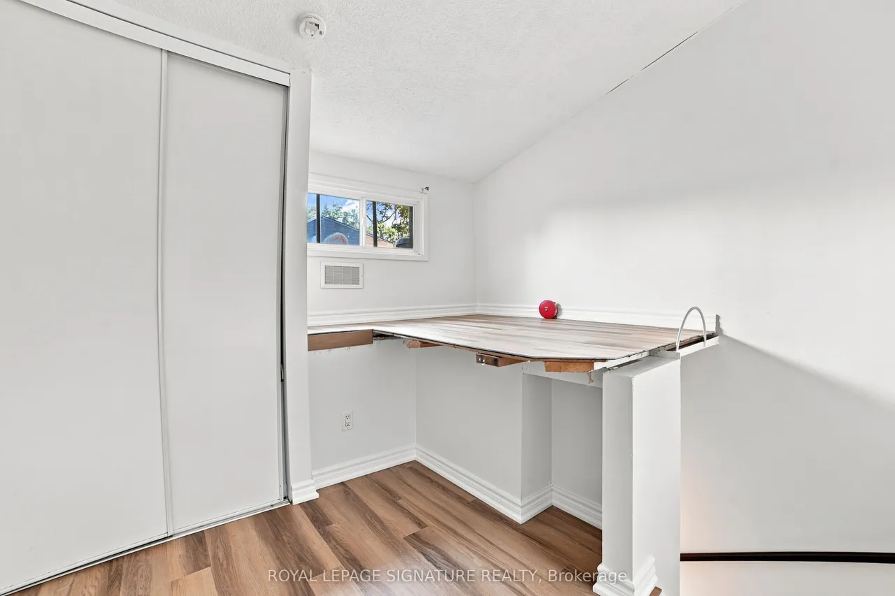 325 Jarvis Street — photo 11