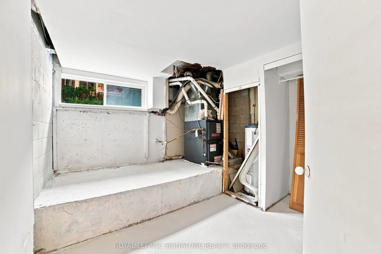 325 Jarvis Street — photo 12