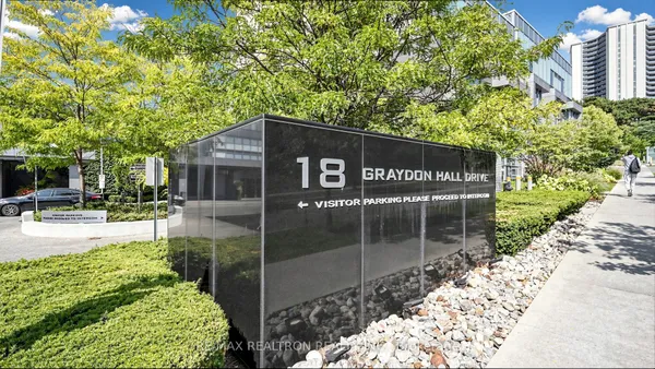 18 Graydon Hall Drive — photo 2