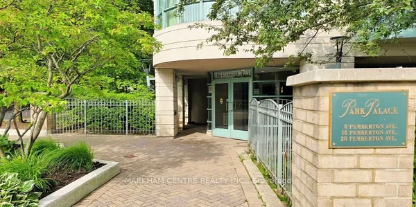 18 Pemberton Avenue S — photo 2