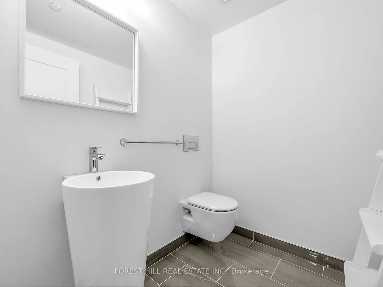 6 Jackes Avenue — photo 3