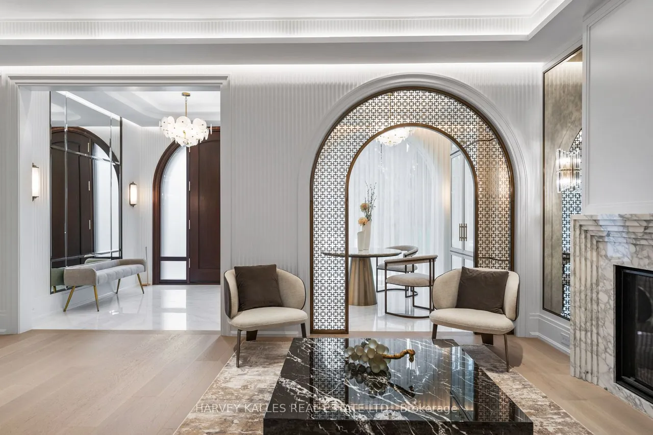 117 Yonge Boulevard — photo 3