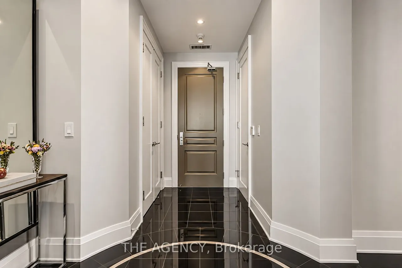 80 Yorkville Avenue — photo 3