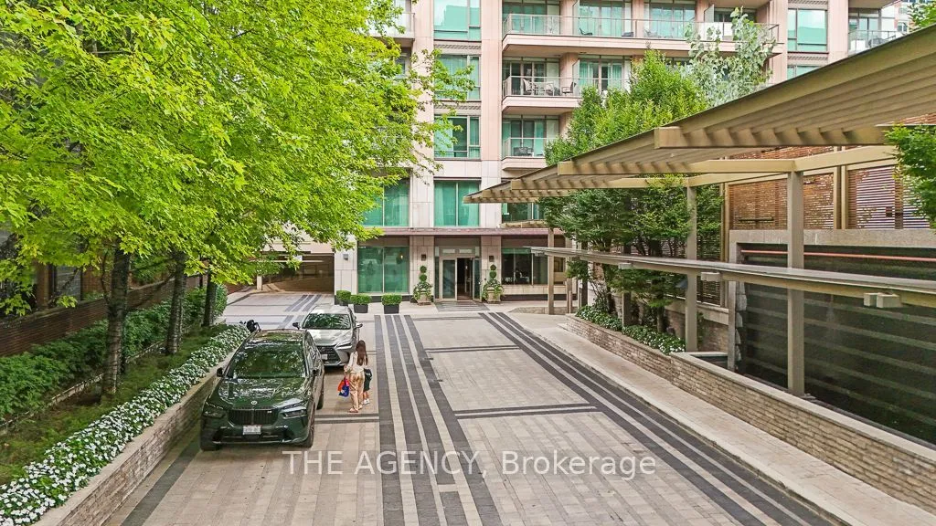 80 Yorkville Avenue — photo 38