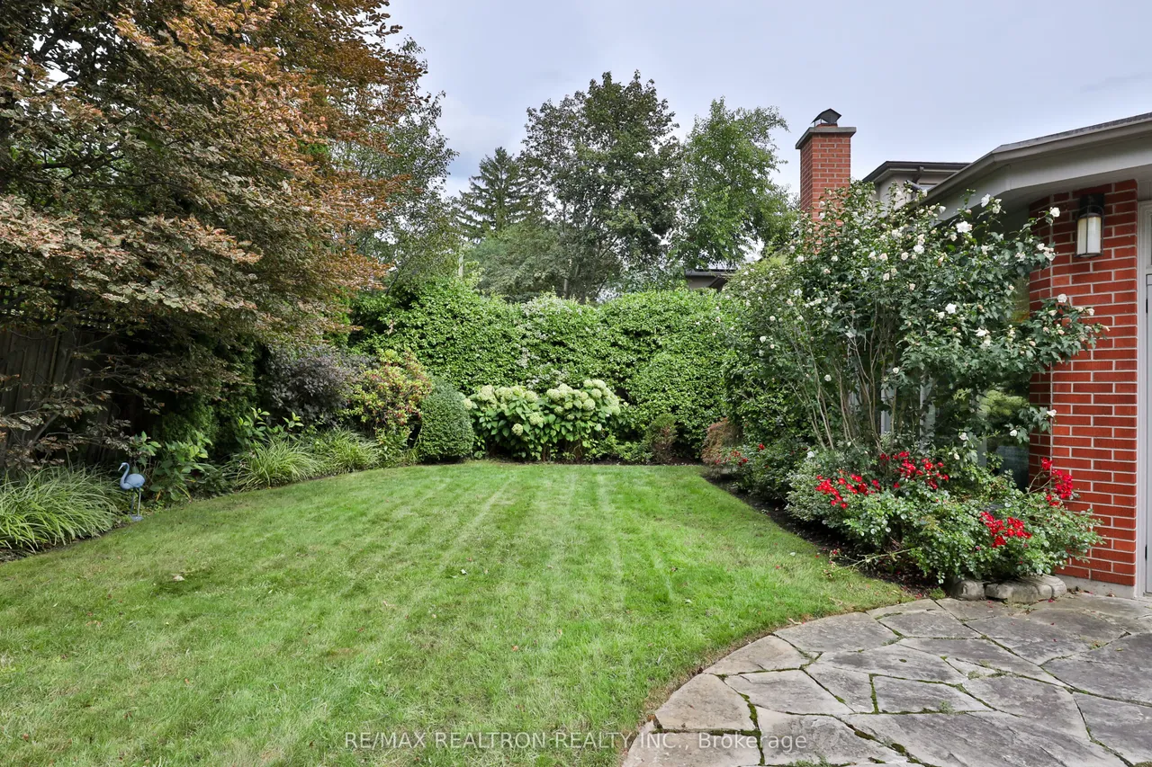 706 Briar Hill Avenue — photo 24