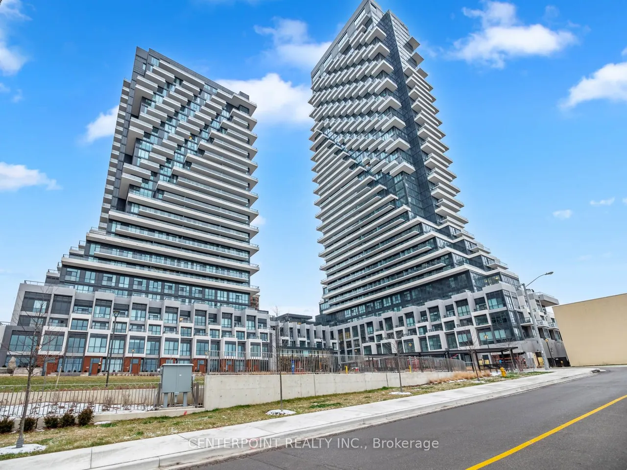 20 Inn On The Park Drive