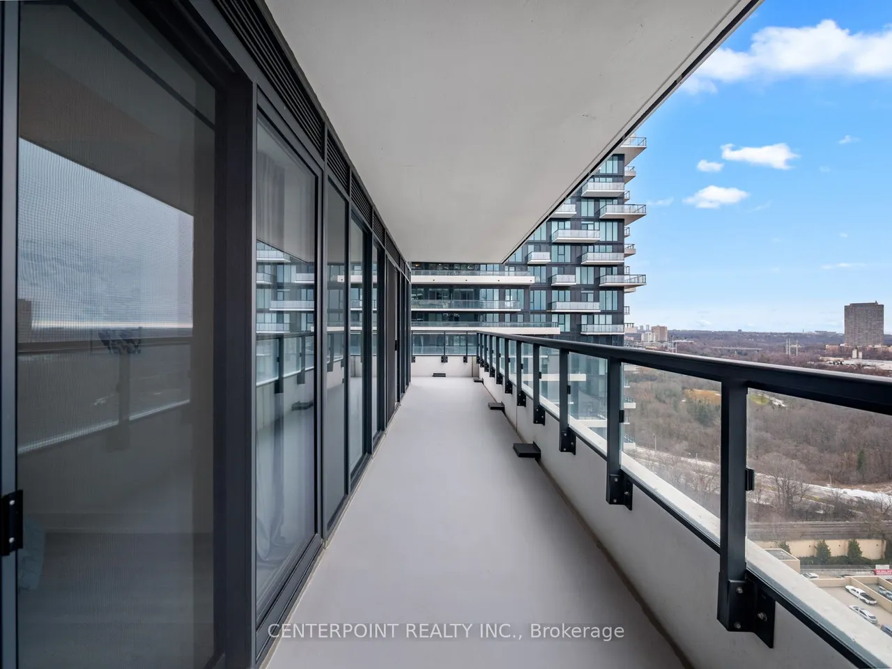 20 Inn On The Park Drive — photo 31