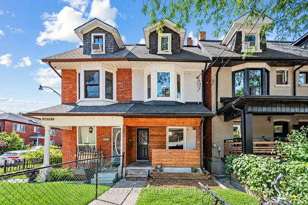 472 Crawford Street