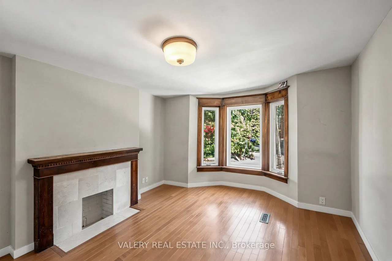 472 Crawford Street — photo 2