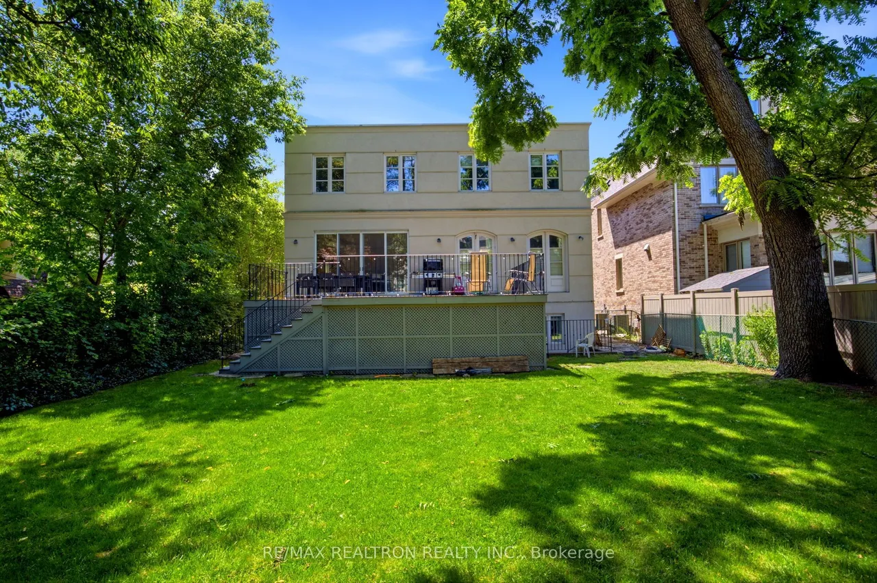50 Viewmount Avenue — photo 15