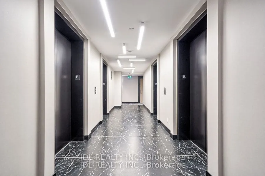 395 Bloor Street E — photo 3
