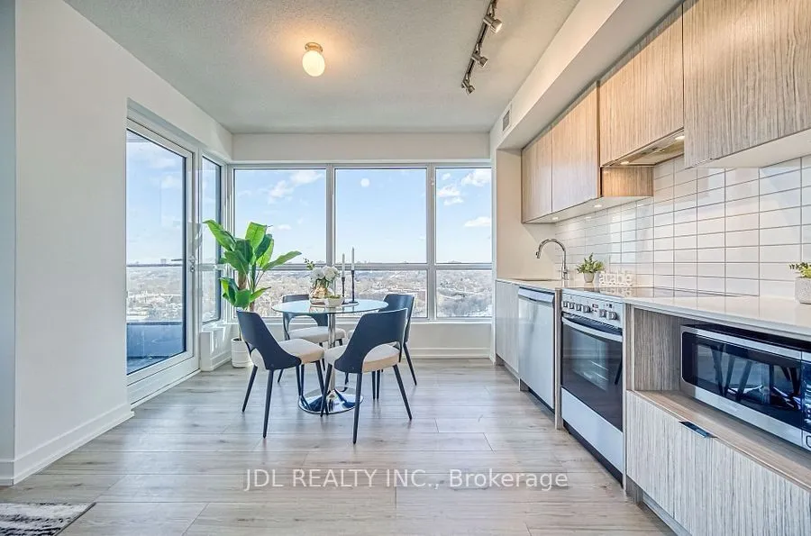 395 Bloor Street E — photo 24