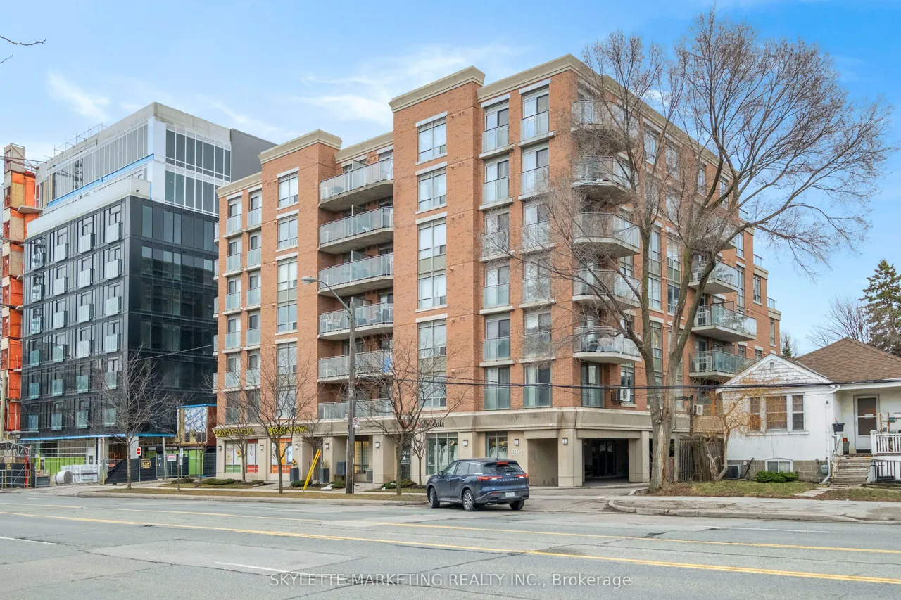801 Sheppard Avenue W — photo 29