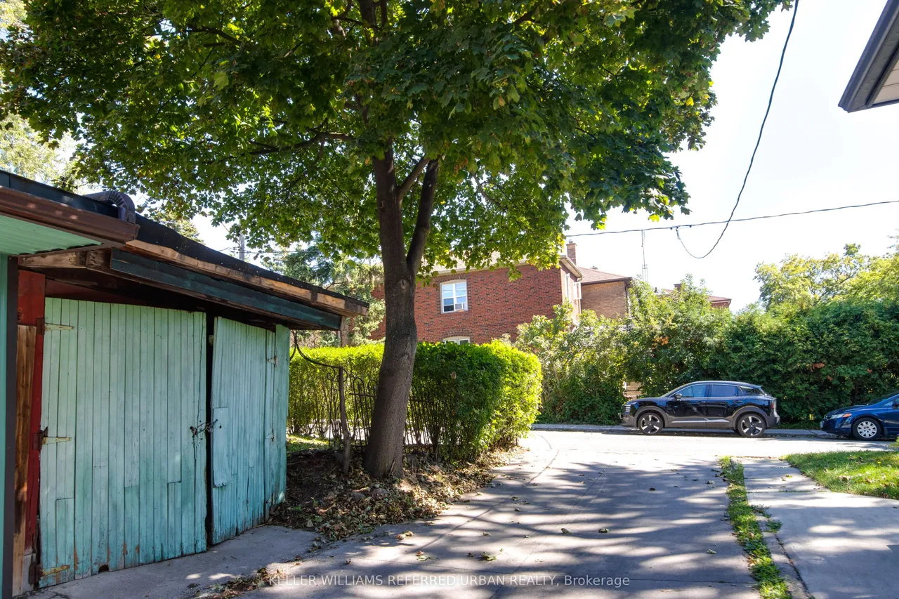 310 Vaughan Road — photo 18