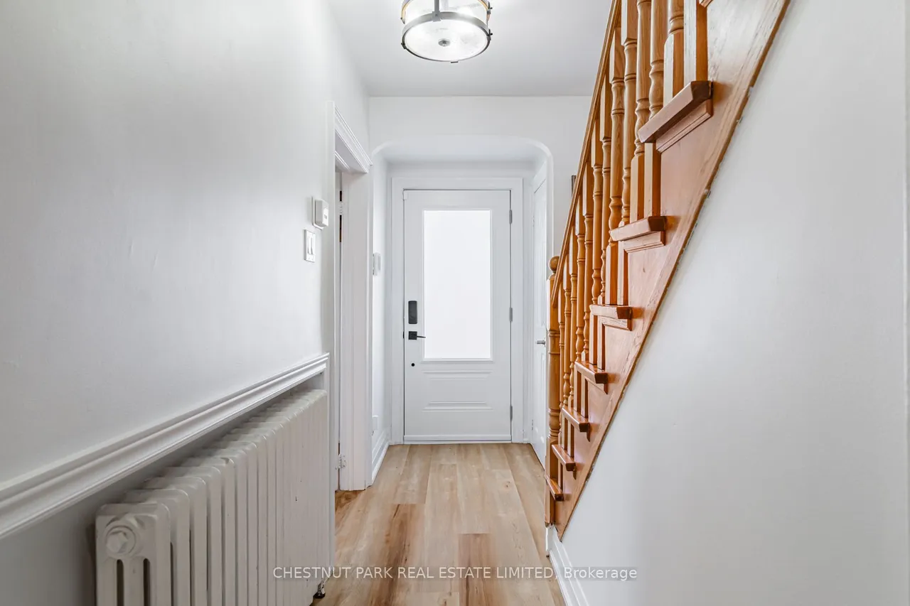 465 Oakwood Avenue