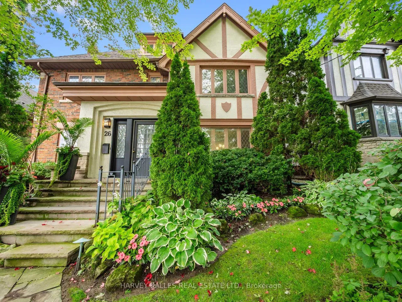 26 Vesta Drive — photo 2